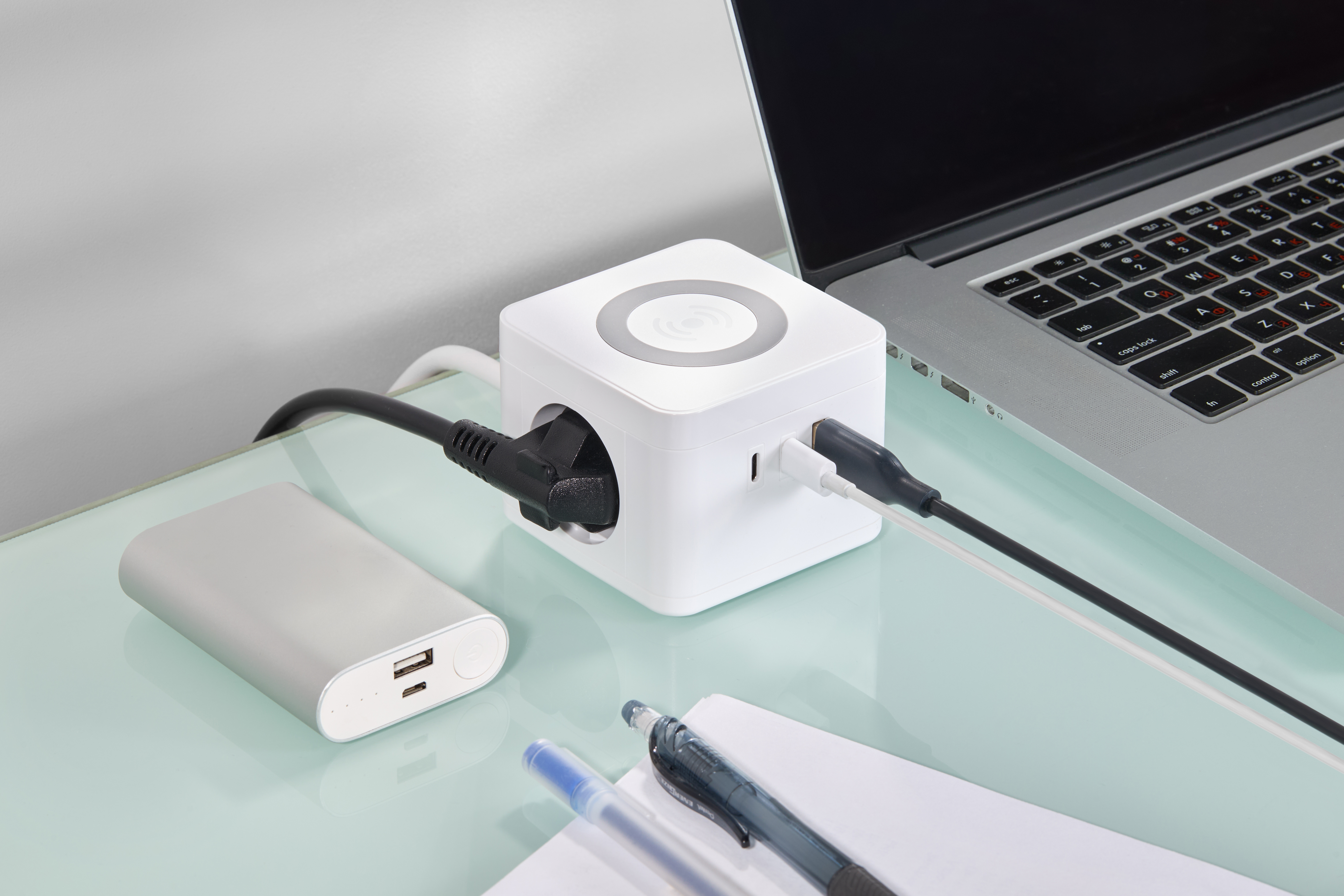 Удлинитель DOMINIC Qi10Вт У02К 1,3м 3х1мм2 USB A+C белый IEK в Хабаровске
