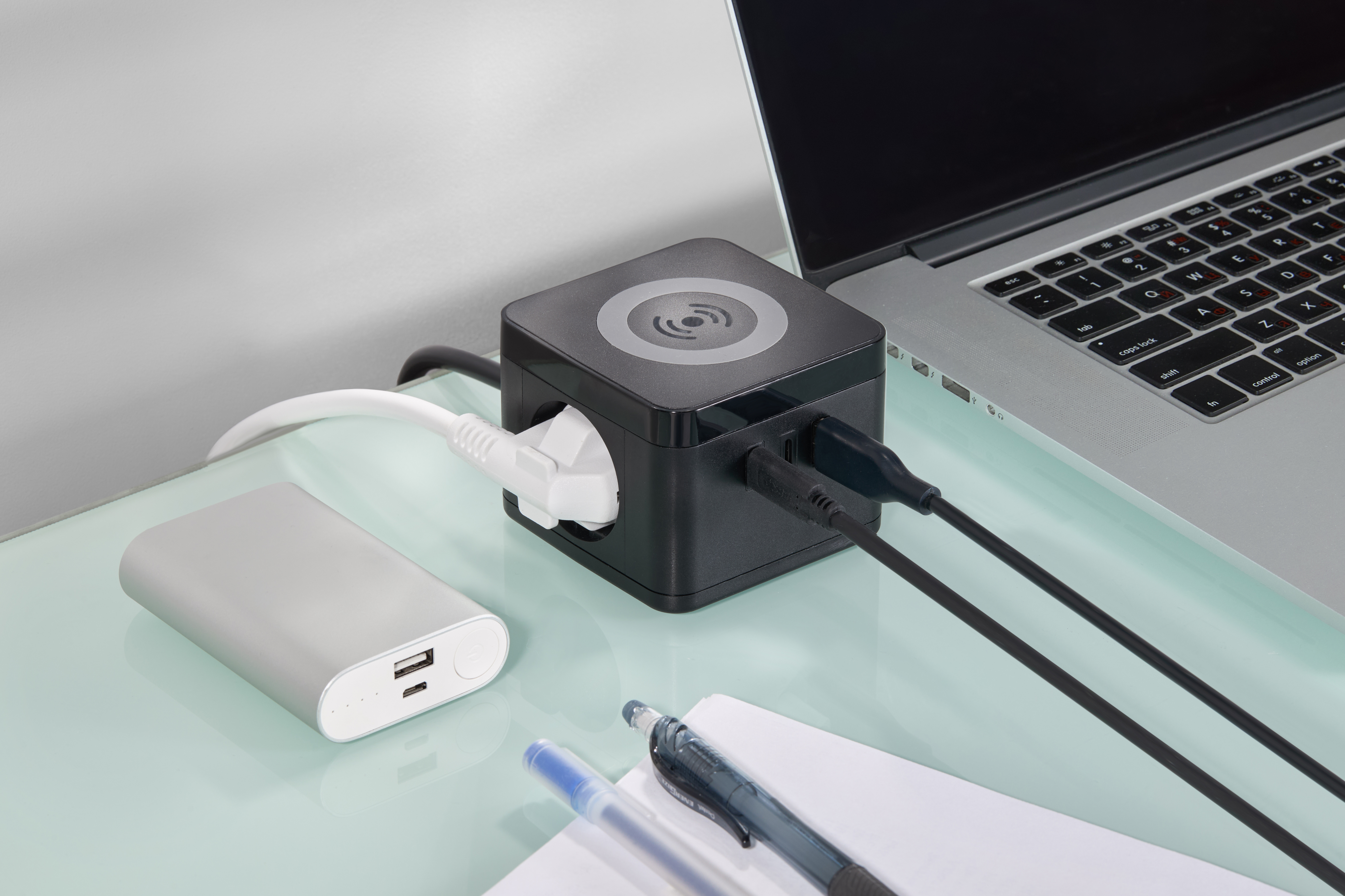 Удлинитель DOMINIC Qi10Вт У02К 1,3м 3х1мм2 USB A+C черный IEK в Хабаровске
