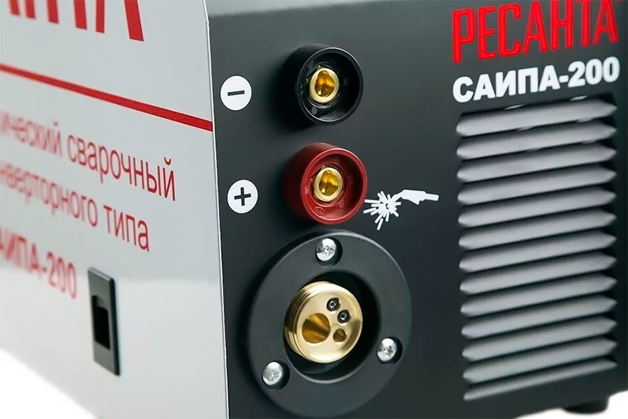 Сварочный аппарат инверторный п/а САИПА-200 Ресанта в Хабаровске