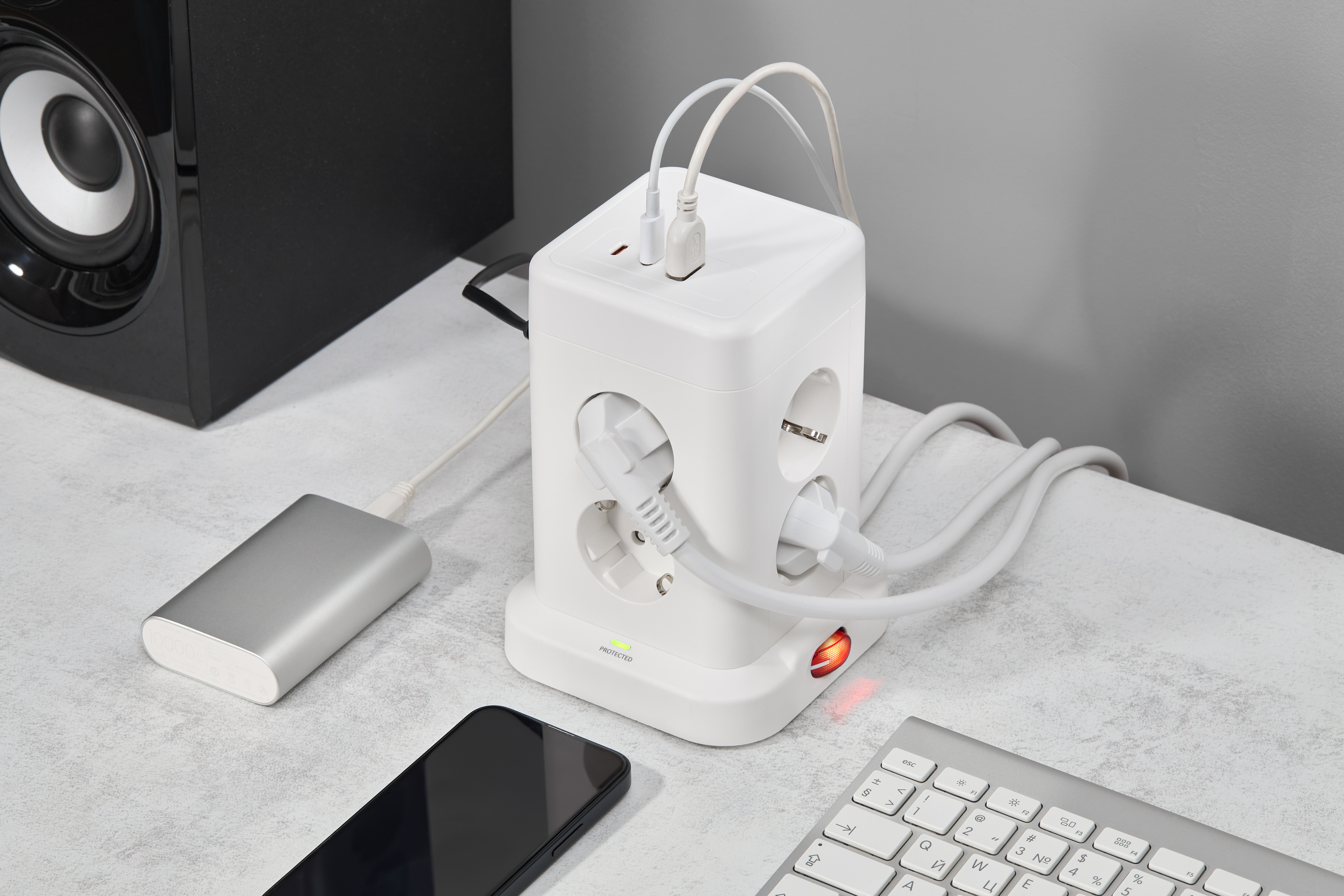 Удлинитель DOMINIC У08K 1,5м 3х1мм2 USB A+C 20Вт белый IEK в Хабаровске