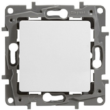 Выключатель одноклавишный ETIKA Legrand белый в Хабаровске