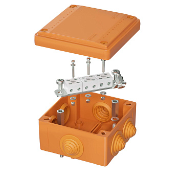 Коробка пластиковая FS с кабельными вводами и клеммниками,IP55,100х100х50мм, 6р, 450V,6A, 4мм.кв DKC в Хабаровске