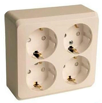 Розетка четырехместная ЭТЮД SE накладная со шторками с заземлением крем в Хабаровске