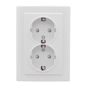 Розетка со шторками двойная с заземлением Минск EKF белая в Хабаровске