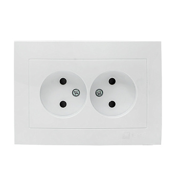 Розетка двойная со шторками Валенсия EKF белая в Хабаровске